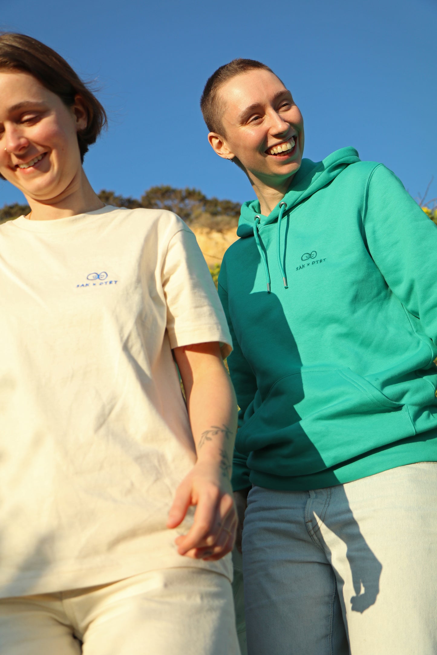 Duurzaam T-shirt met borduursel - lokaal ontwerp uit Nijmegen