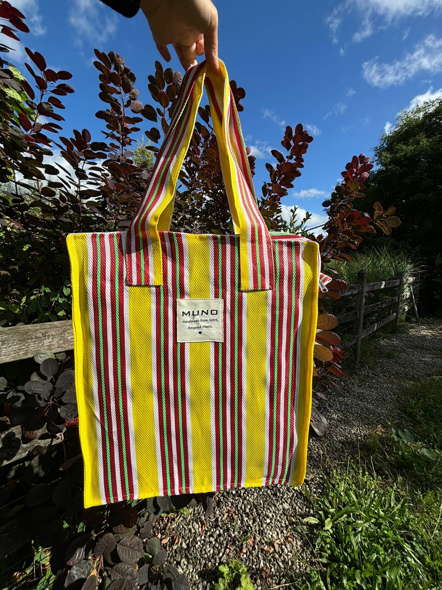 Schoudertas - handgemaakt van gerecycled nylon - Geel & Rood