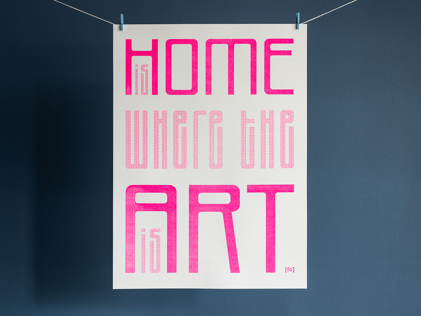 Riso print - Home is Where the Art is - neon roze kunstprint voor wanddecoratie