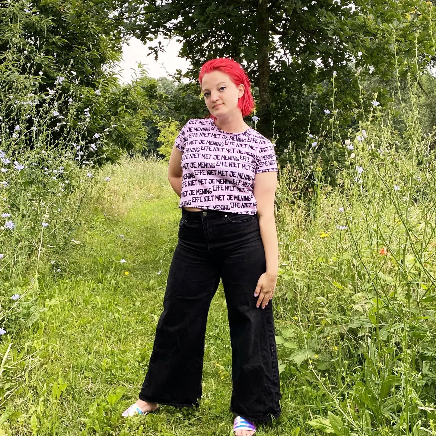 Crop shirt - ‘effe niet met je mening’