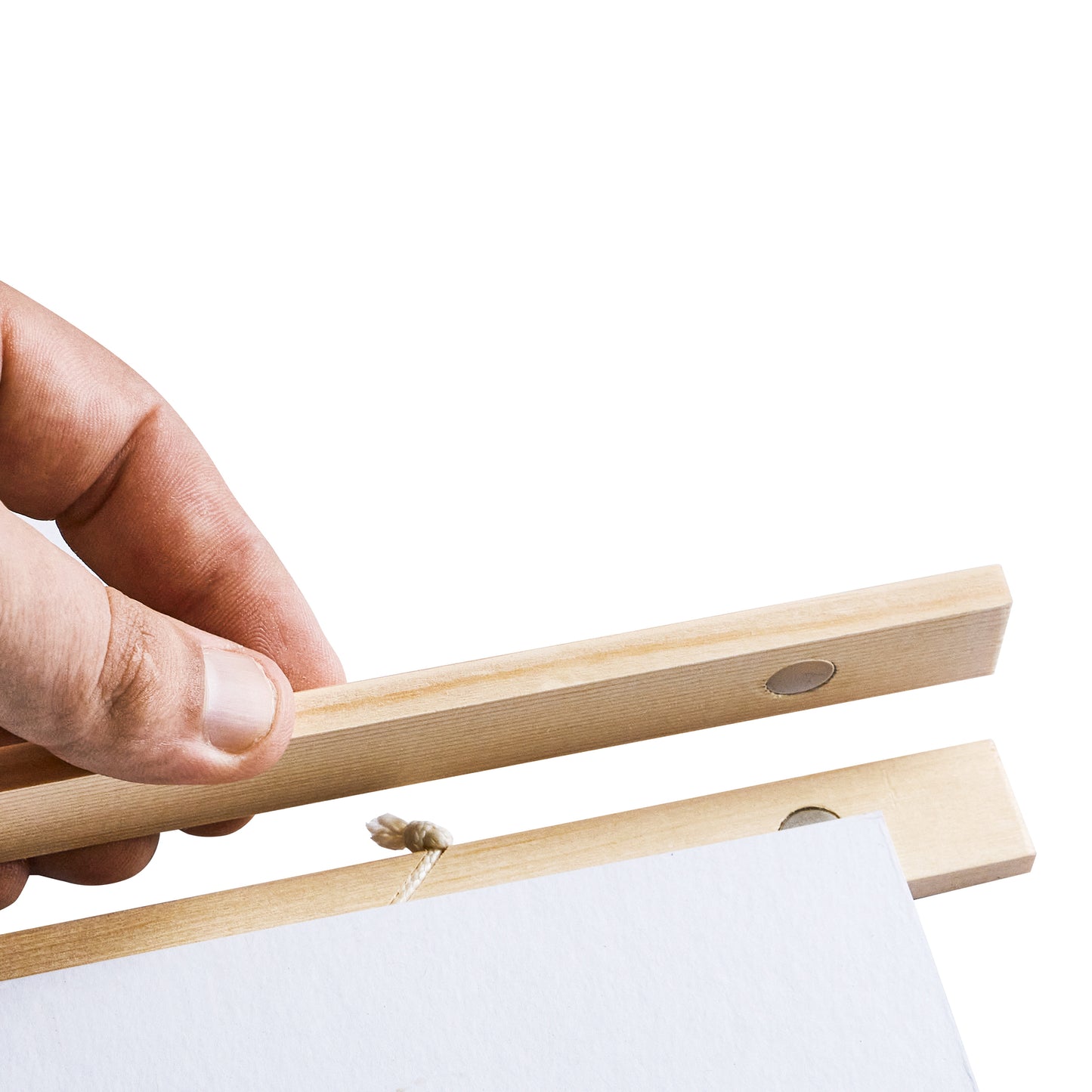 Houten posterstrips met ophangkoord en magneetsluiting 710 mm | Dennen