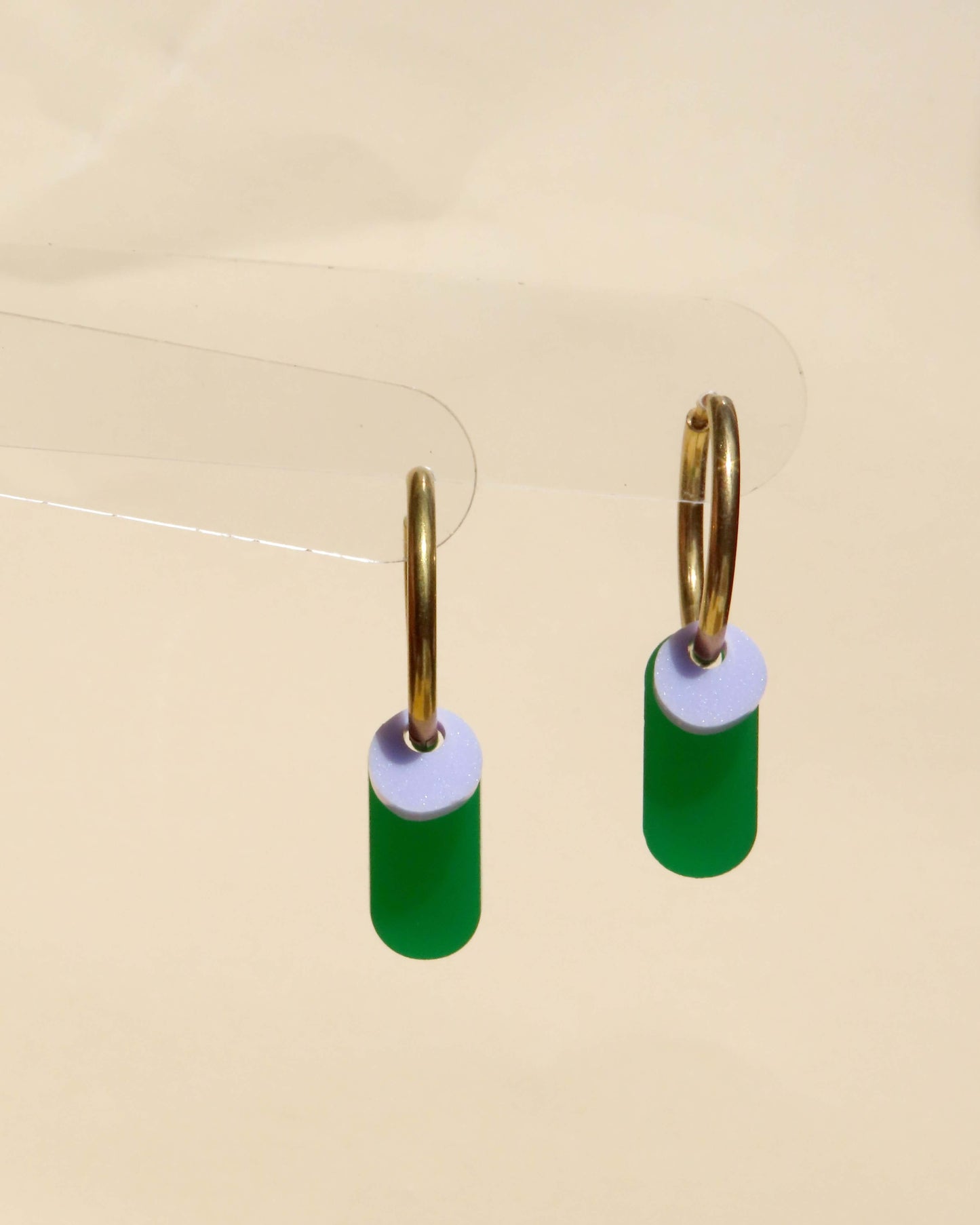 Dopamine Colors creolen in groen en lila