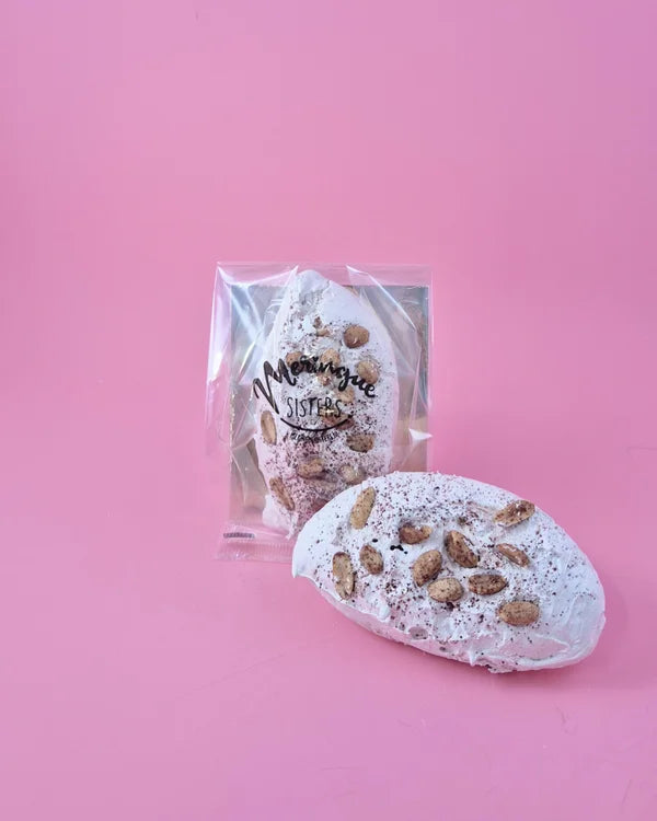 Meringue chocolade - karamel - pinda scooped klein