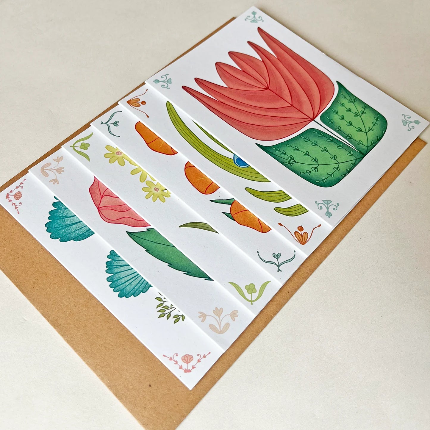 Kaartenset met handgetekende bloemen - set van 6