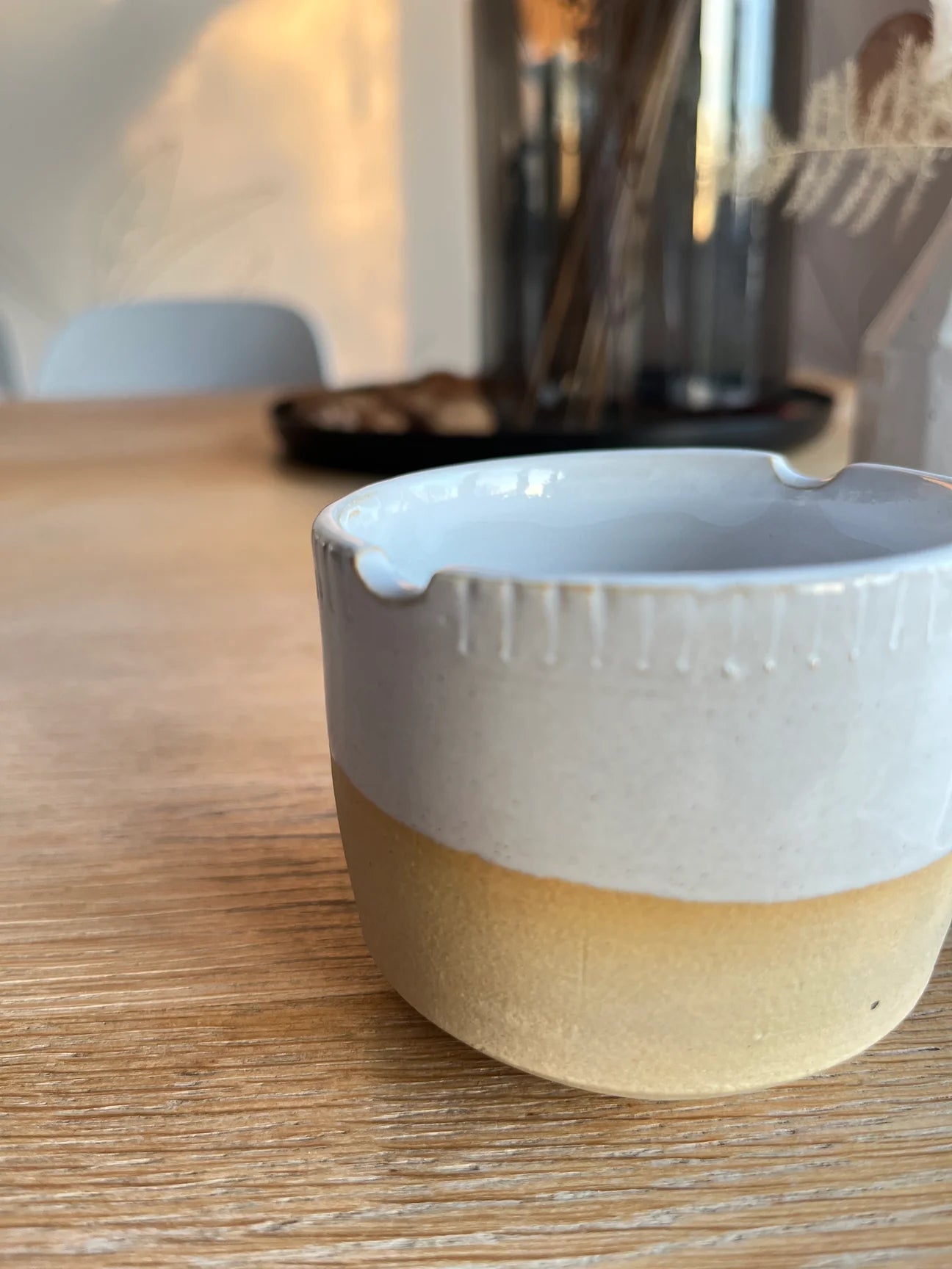 Artist brush cup