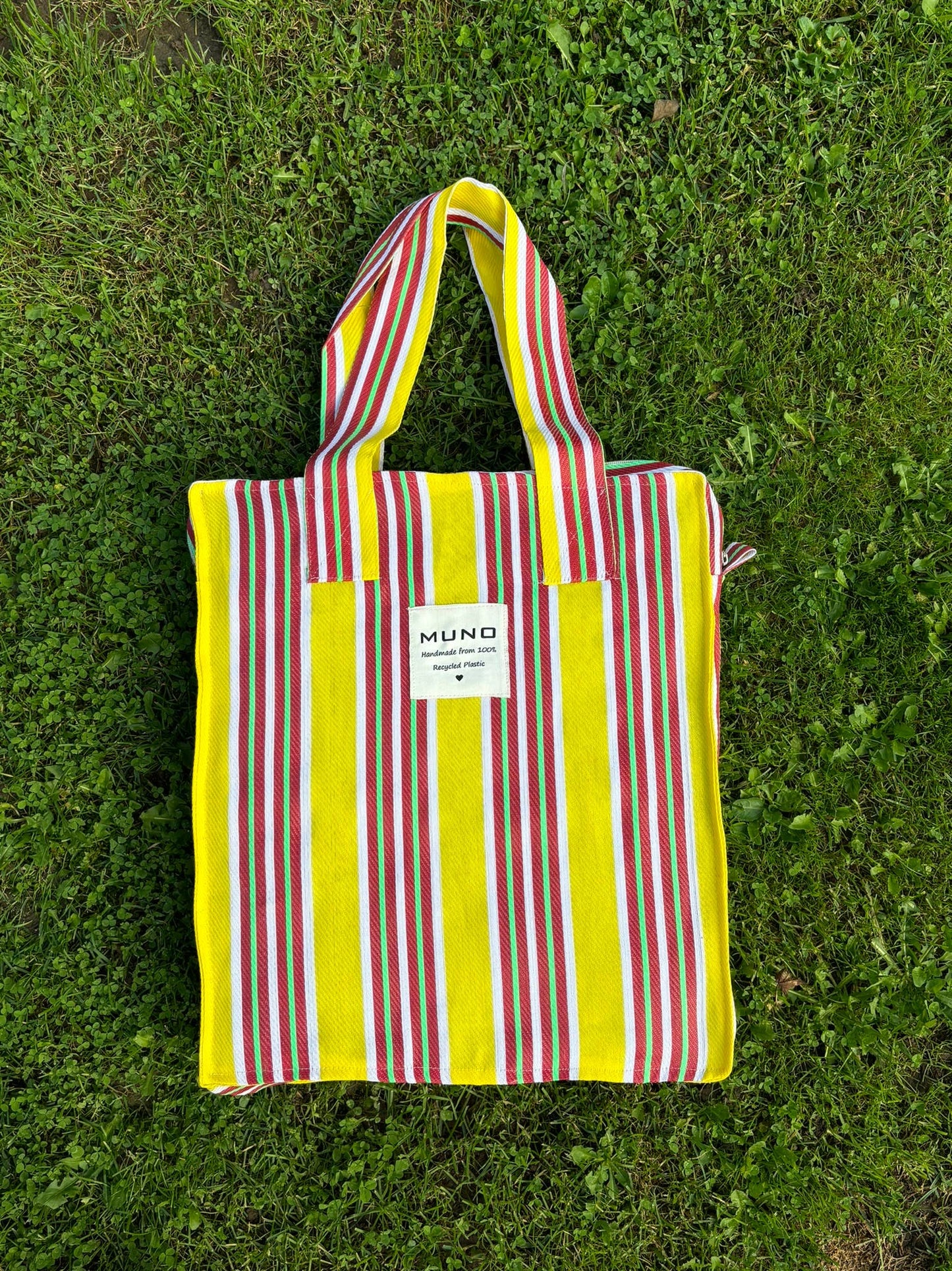 Schoudertas - handgemaakt van gerecycled nylon - Geel & Rood