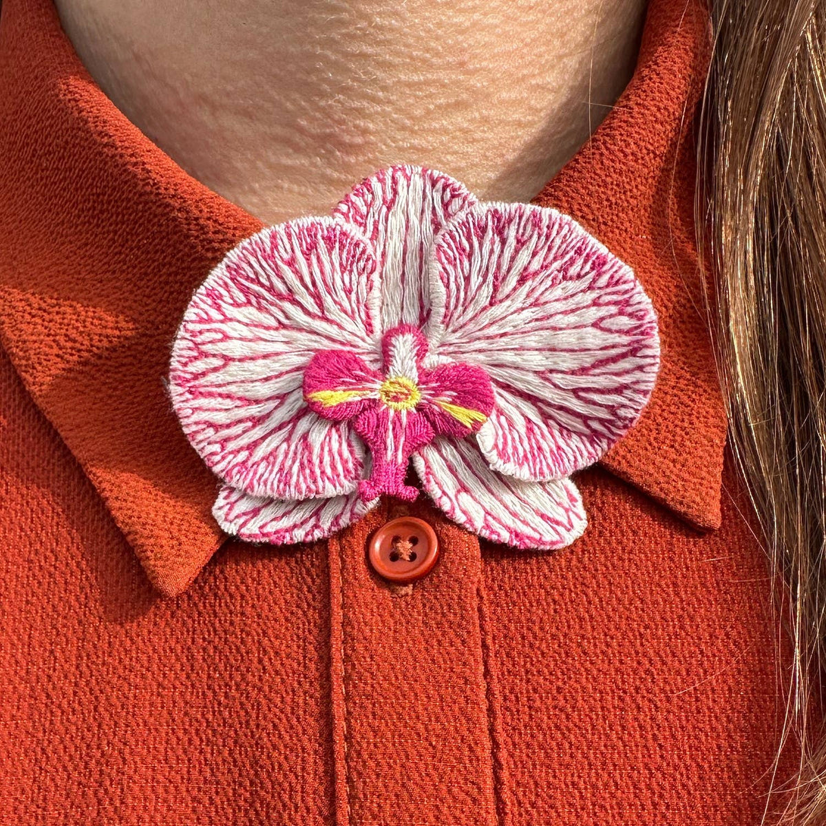 Orchidee - Geborduurde broche