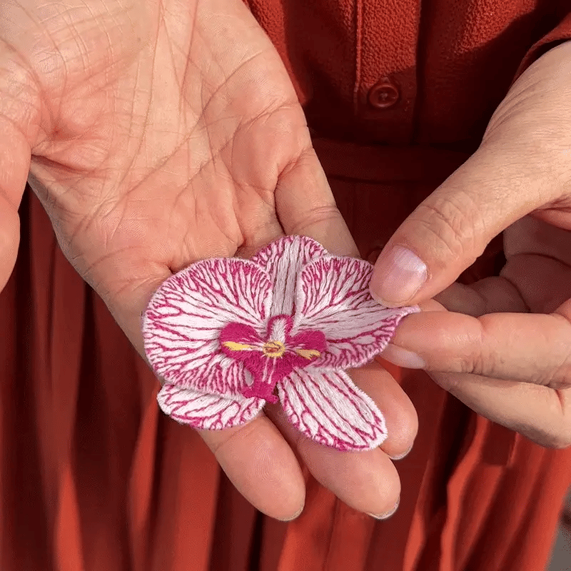 Orchidee - Geborduurde broche