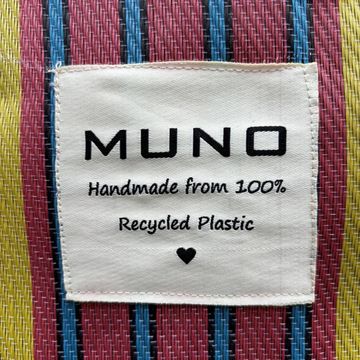 Schoudertas - handgemaakt van gerecycled nylon - Rood-Roze-Geel
